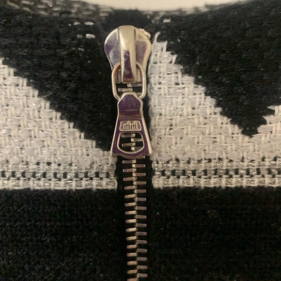 Yigal Azrouel Size 4 Textured 3D Knit Cropped Zip Front Jacket - Picture 6 of 7